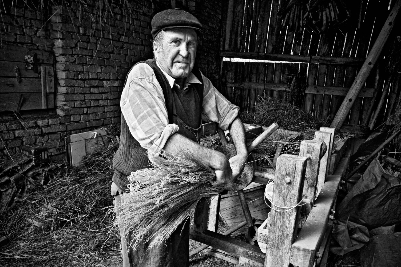 Gábos Zoltán Seprűkészítő, Székelymuzsna 2011